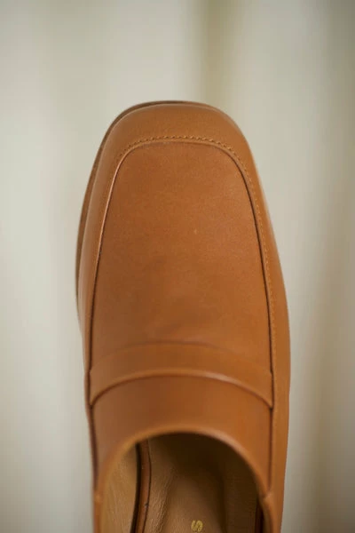 Anne Thomas Morris Mule Bridge Brown 3 Anne Thomas Morris Mule Bridge Brown