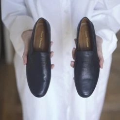 Anne Thomas Leo Selvaggio Black