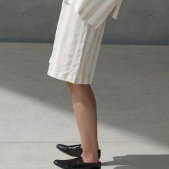 Anne Thomas Leo Koti Black