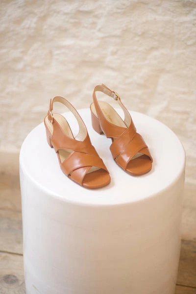 Anne Thomas Pre Vente - Romy Nappa Iconic Tan 4 Anne Thomas Pre Vente - Romy Nappa Iconic Tan