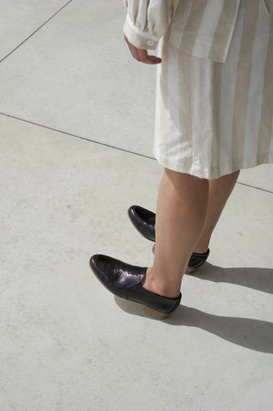 Anne Thomas Leo Koti Black 5 Anne Thomas Leo Koti Black