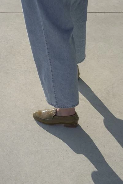 Anne Thomas Khaki Leo Koti 5 Anne Thomas Khaki Leo Koti