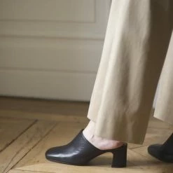 Anne Thomas Venezia Mule Selvagio Black