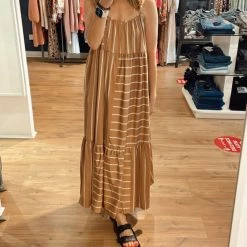 Just Female Think Dress Tannin