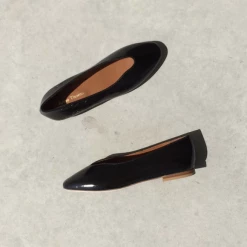 Anne Thomas Black Leather New Menerbes Koti