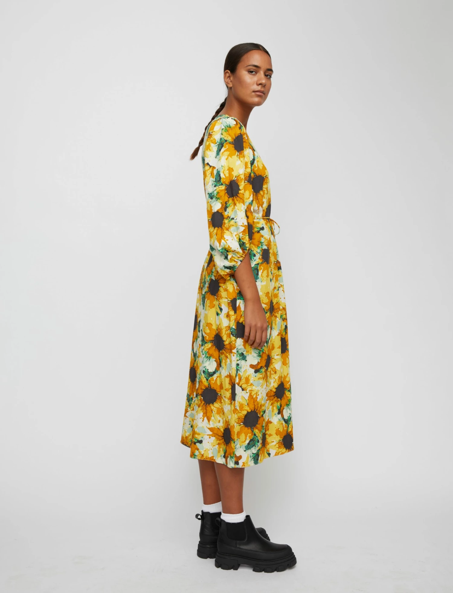 Just Female Sunflower Print Smooth Dress 4 Just Female Sunflower Print Smooth Dress