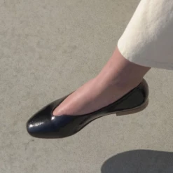 Anne Thomas Black Leather New Menerbes Koti