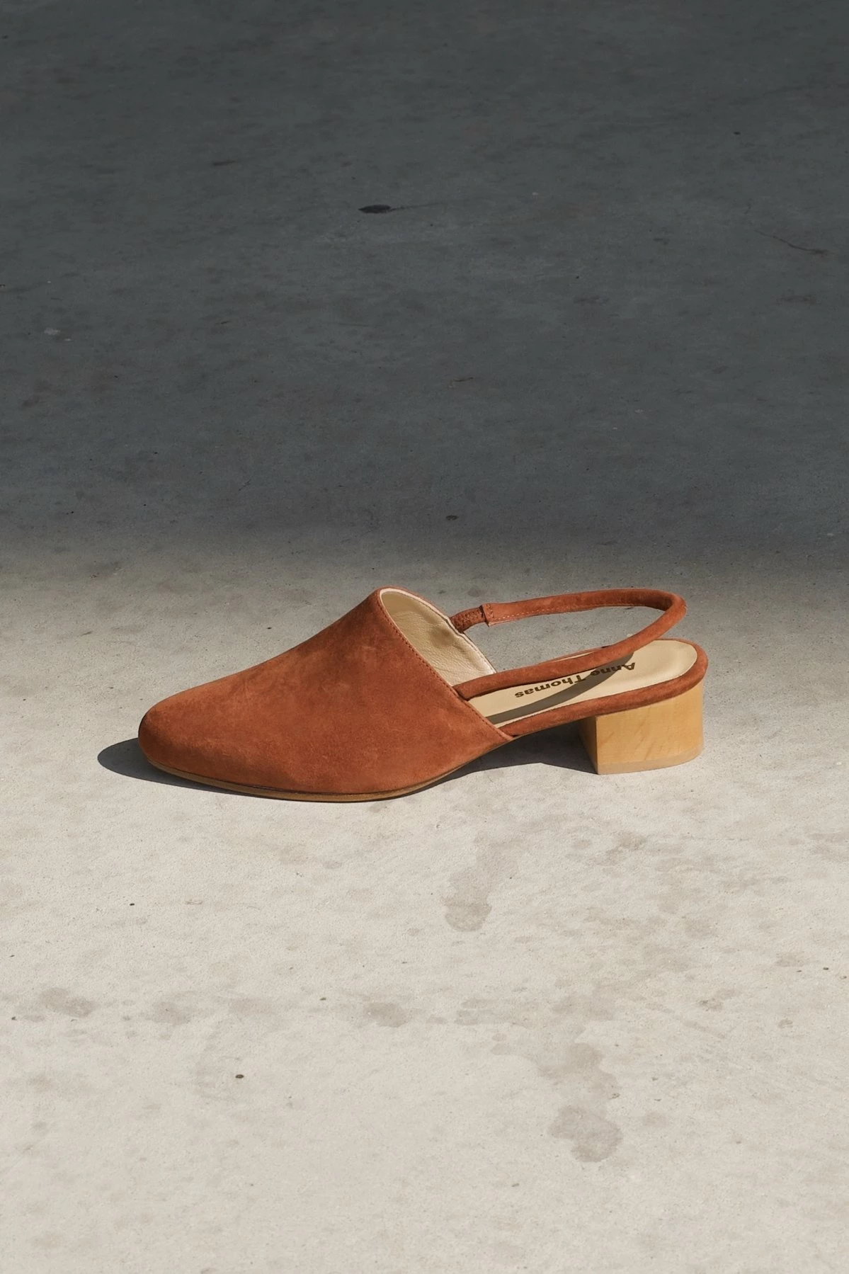 Anne Thomas Natural Pink Chutney Velvet Williamsburg Sandal 3 Anne Thomas Natural Pink Chutney Velvet Williamsburg Sandal